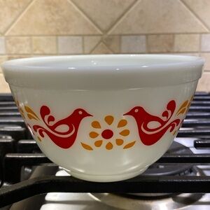 Vintage Pyrex 401 Friendship Cinderella mixing bowl